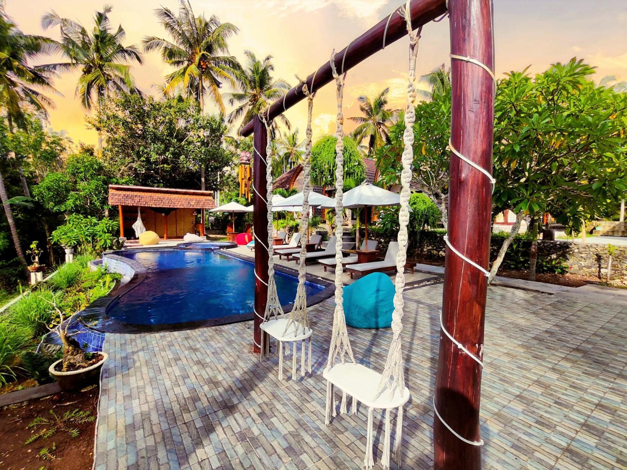 Meket Bungalows Toyapakeh Luaran gambar