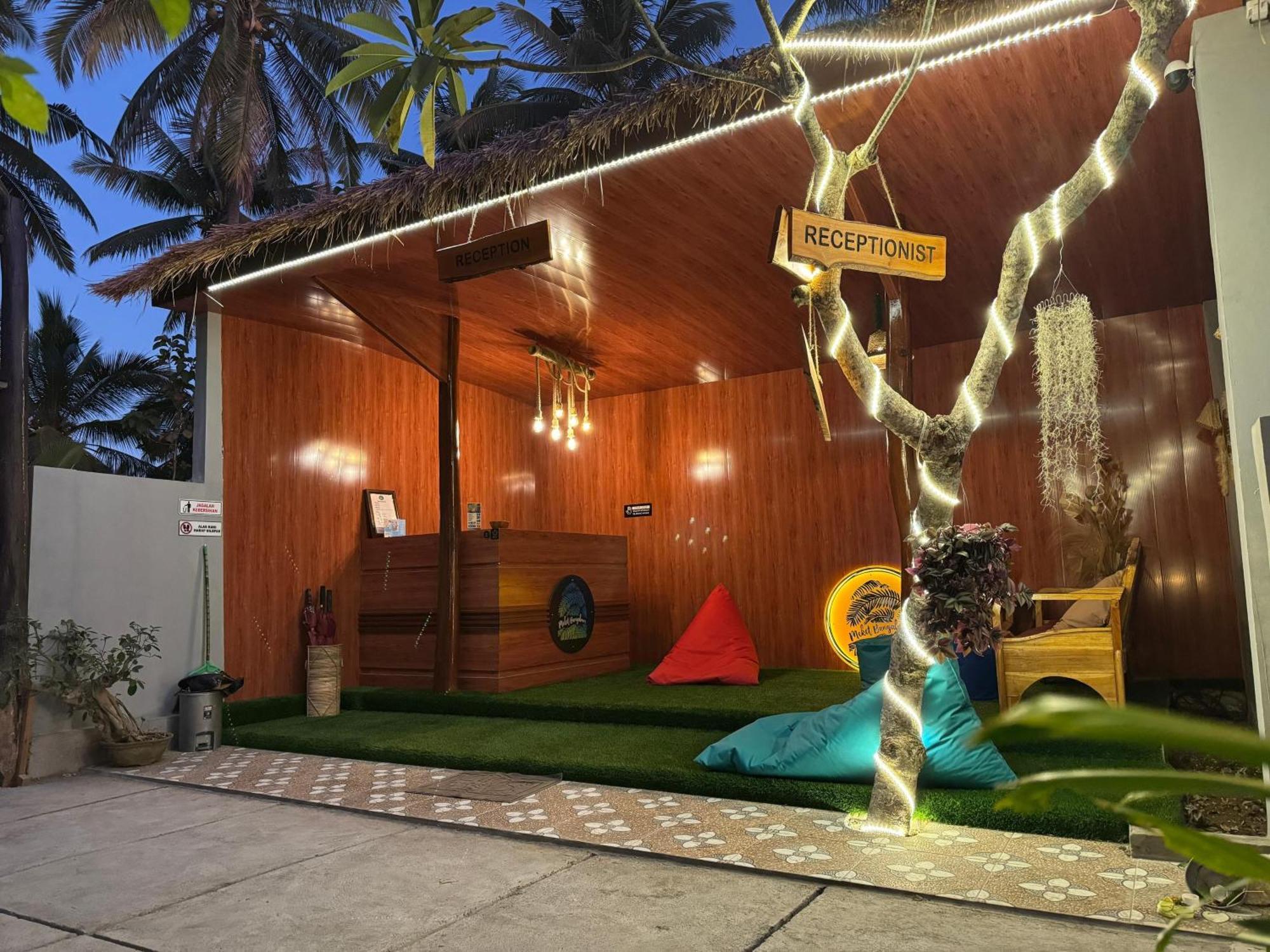 Meket Bungalows Toyapakeh Luaran gambar