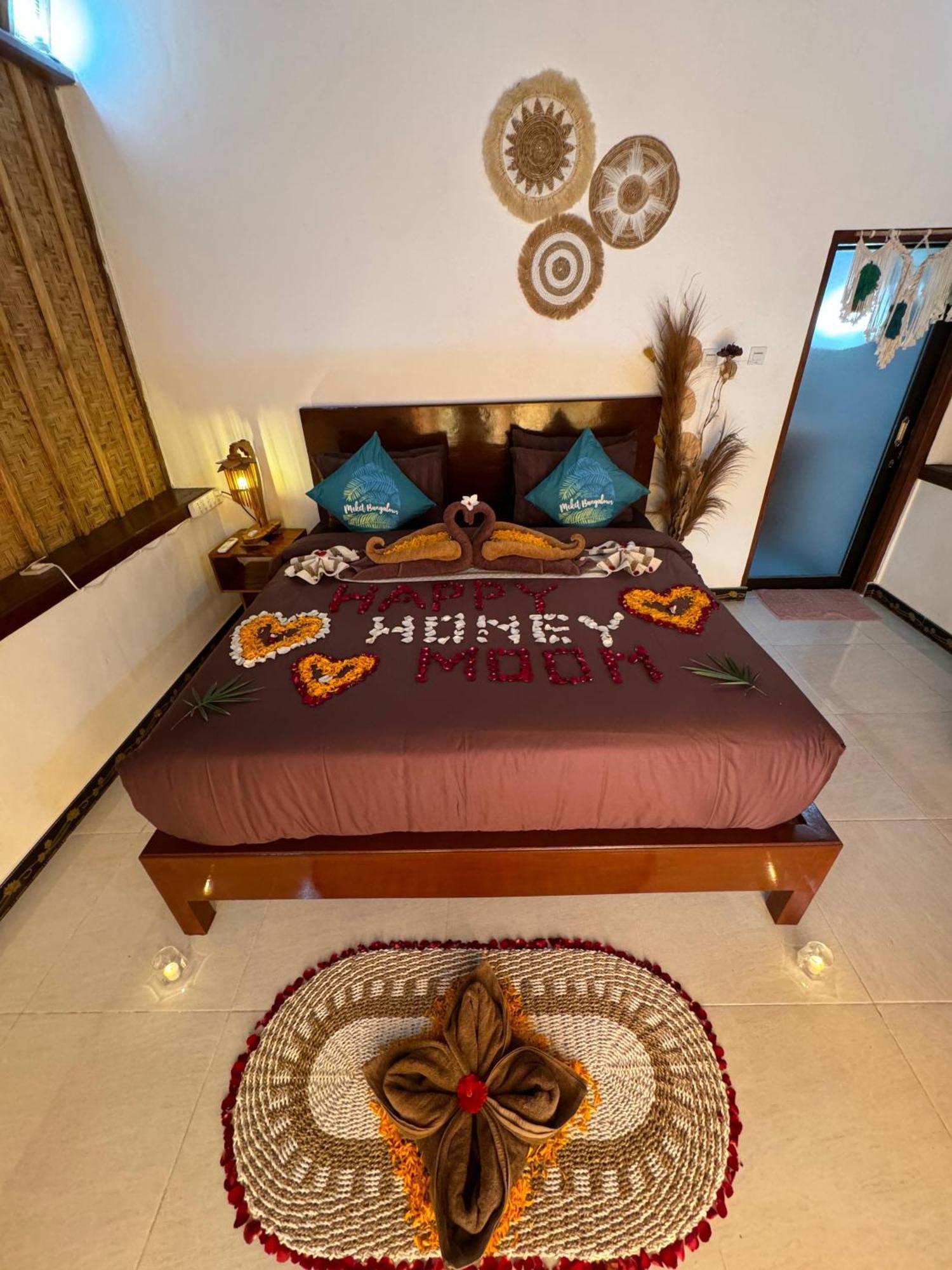 Meket Bungalows Toyapakeh Luaran gambar